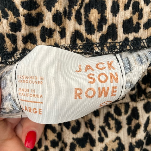 EUC Jackson Rowe Purr Print midi skirt. Leopard print. Size Large. - Picture 8 of 8